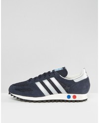 Baskets bleu marine adidas