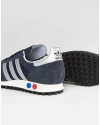 Baskets bleu marine adidas