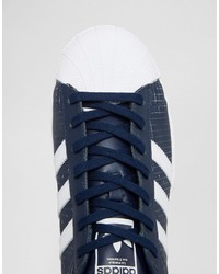 Baskets bleu marine adidas