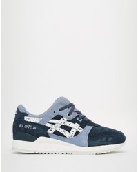 Baskets en cuir bleu clair Asics