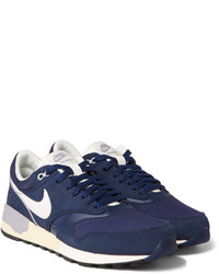 Baskets en cuir bleu marine Nike