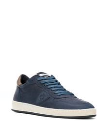 Baskets en cuir bleu marine Philippe Model