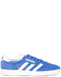 Baskets en cuir bleues adidas