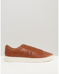 Baskets en cuir marron Fred Perry