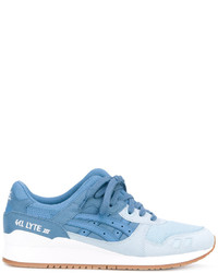 Baskets en daim bleu clair Asics