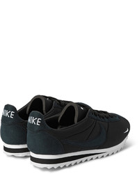 Baskets en daim bleu marine Nike