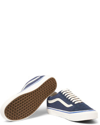 Baskets en daim bleu marine Vans