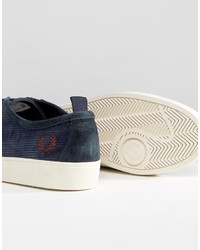 Baskets en daim bleu marine Fred Perry