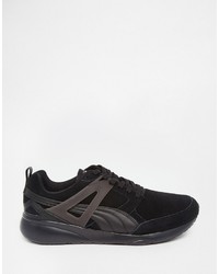 Baskets en daim noires Puma