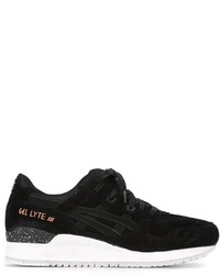 Baskets en daim noires Asics