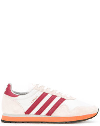 Baskets en daim rouges adidas