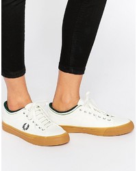 Baskets en toile blanches Fred Perry