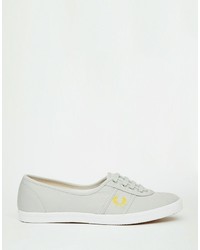 Baskets en toile grises Fred Perry