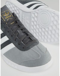 Baskets gris foncé adidas