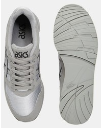 Baskets grises Asics