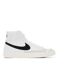 Baskets montantes blanches et noires Nike