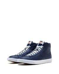 Baskets montantes bleu marine Nike