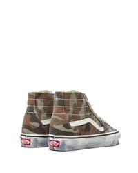 Baskets montantes camouflage olive Vans