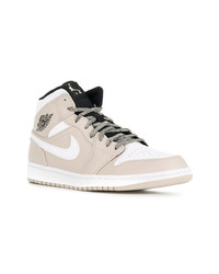 Baskets montantes en cuir beiges Nike