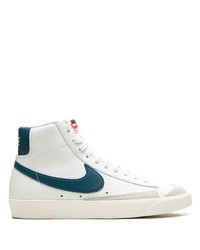 Baskets montantes en cuir blanc et bleu marine Nike