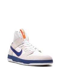 Baskets montantes en cuir blanc et bleu marine Nike