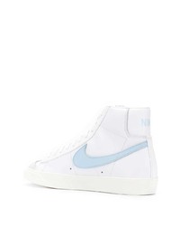 Baskets montantes en cuir blanc et bleu Nike