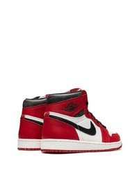 Baskets montantes en cuir blanc et rouge Jordan