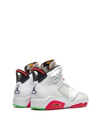 Baskets montantes en cuir blanc et rouge Jordan