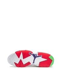 Baskets montantes en cuir blanc et rouge Jordan