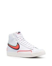 Baskets montantes en cuir blanc et rouge Nike