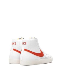 Baskets montantes en cuir blanc et rouge Nike