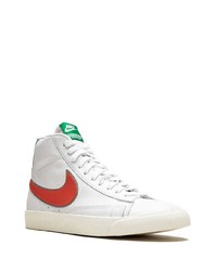 Baskets montantes en cuir blanc et rouge Nike