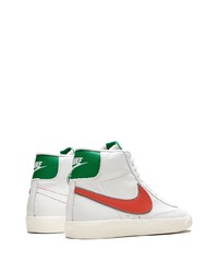 Baskets montantes en cuir blanc et rouge Nike