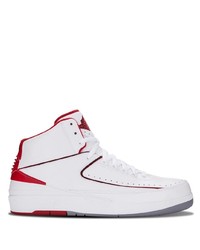 Baskets montantes en cuir blanc et rouge Jordan