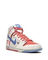 Baskets montantes en cuir blanc et rouge Nike