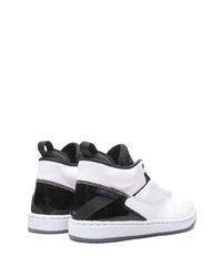 Baskets montantes en cuir blanches et noires Jordan