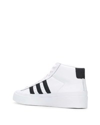 Baskets montantes en cuir blanches et noires adidas by 424