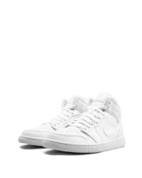 Baskets montantes en cuir blanches Jordan