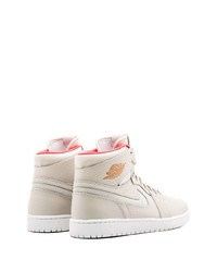 Baskets montantes en cuir blanches Jordan