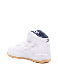 Baskets montantes en cuir blanches Nike