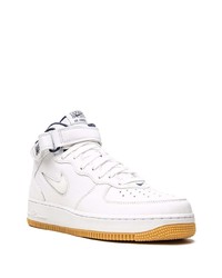 Baskets montantes en cuir blanches Nike