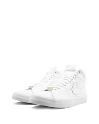 Baskets montantes en cuir blanches Nike