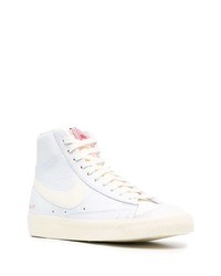 Baskets montantes en cuir blanches Nike