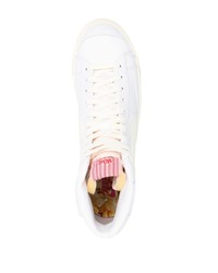 Baskets montantes en cuir blanches Nike