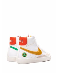 Baskets montantes en cuir blanches Nike