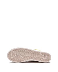 Baskets montantes en cuir blanches Nike