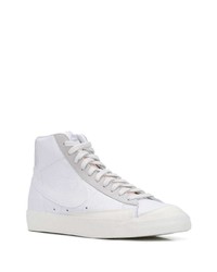 Baskets montantes en cuir blanches Nike