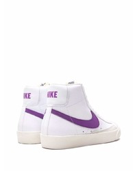 Baskets montantes en cuir blanches Nike