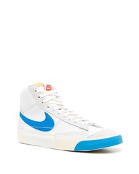 Baskets montantes en cuir blanches Nike