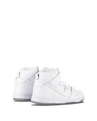 Baskets montantes en cuir blanches Nike